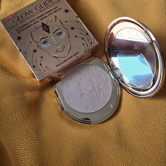 Charlotte Tilbury Glow Glide Face Architect Highlighter PINK TALK GLOW - Picture 1 of 7